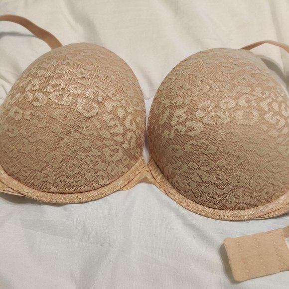 PINK Victoria's Secret Other - Victoria's Secret Wear Everywhere Push-up Bra